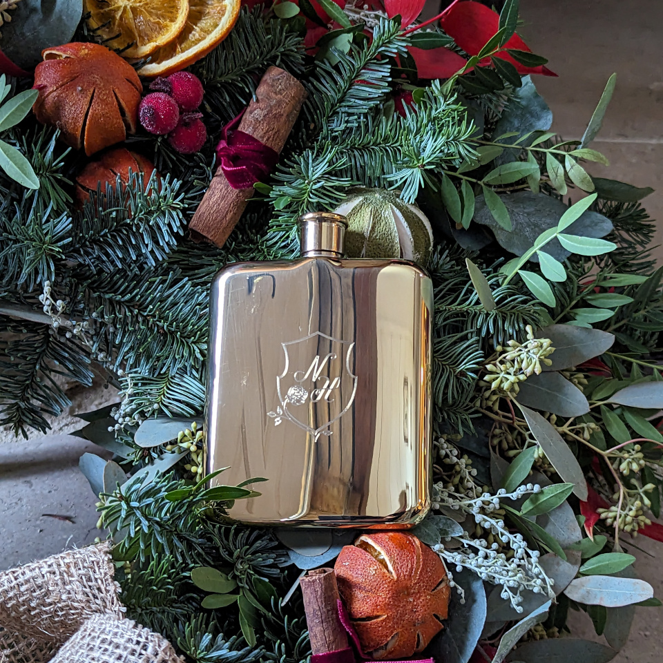 Gold hip flask, country side apparel