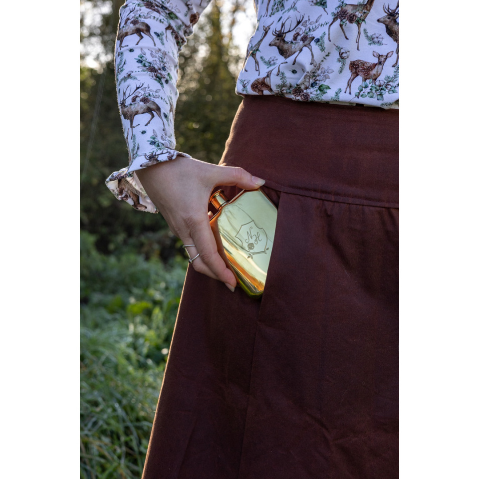Gold hip flask, country side apparel
